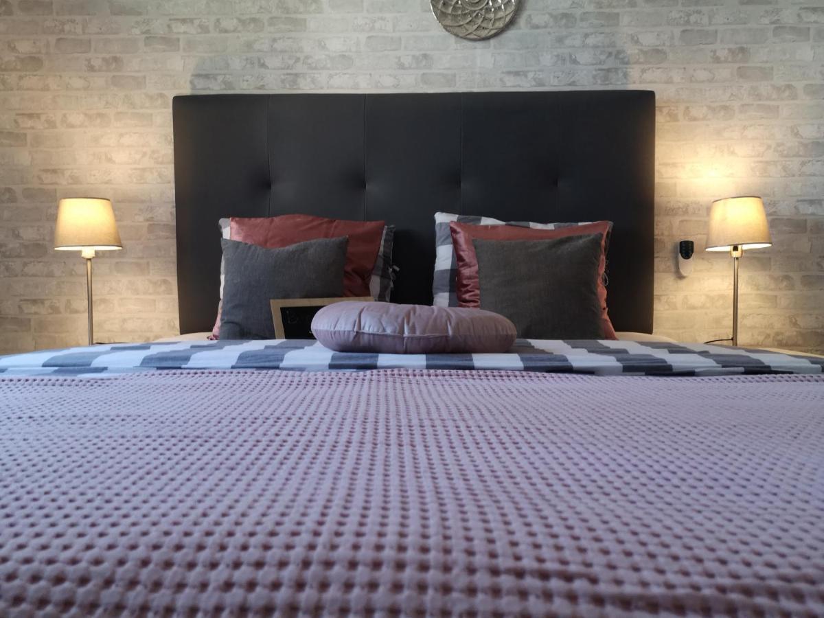 לינה וארוחת בוקר אונטיניינט Casa Jetizo מראה חיצוני תמונה